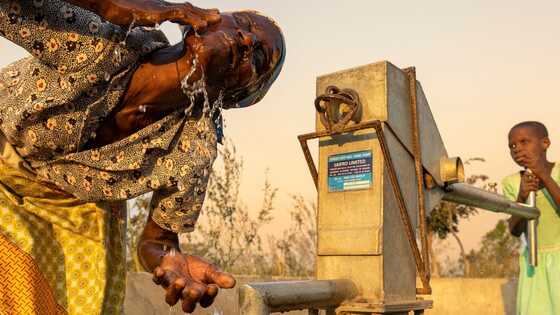 'Ik verlangde er zo naar mezelf en mijn kleinkinderen te wassen'